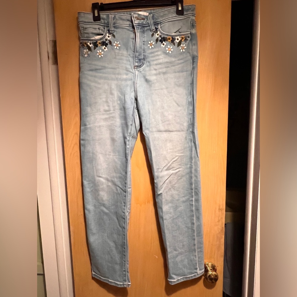 LC By Lauren Conrad Super High Rise Slim Straight Jeans with Floral Size 6